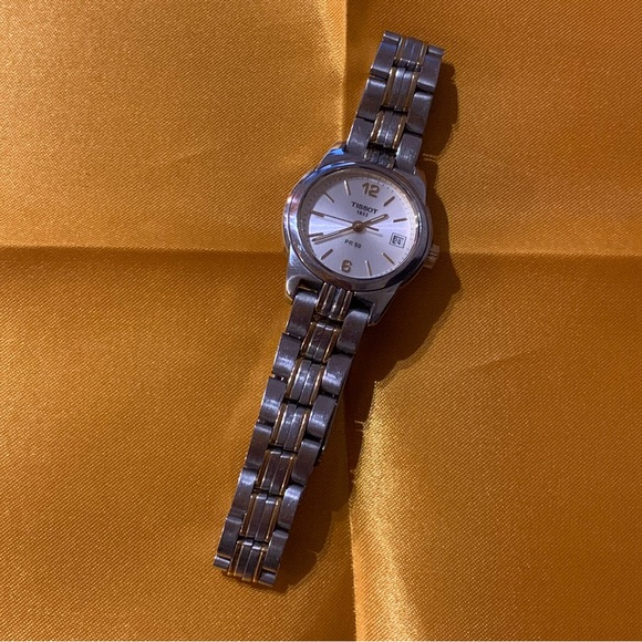 Vintage Women’s Tissot Watch - Picture 2 of 7